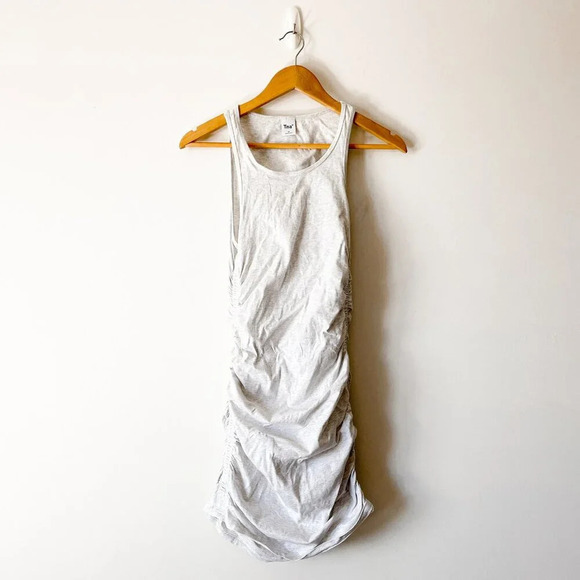Aritzia TNA Chill Malibu Ruched Mini Dress Heather White Grey Size Medium - Picture 4 of 8